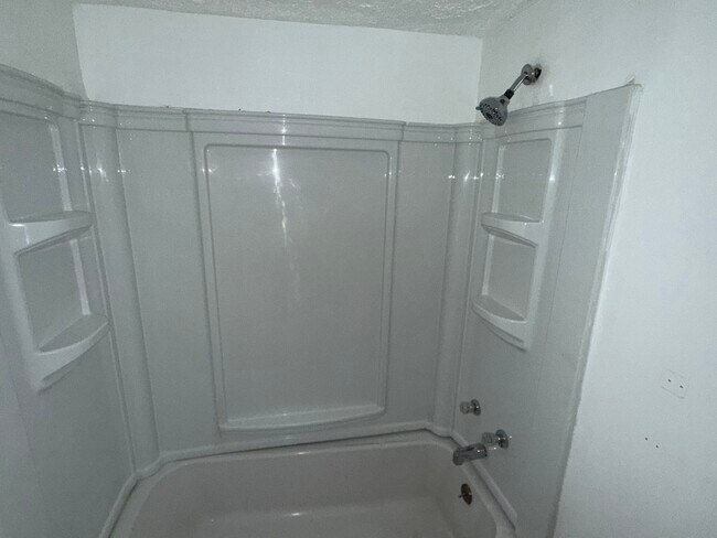 Primary bathroom 2 - 1455 Georgia Ave