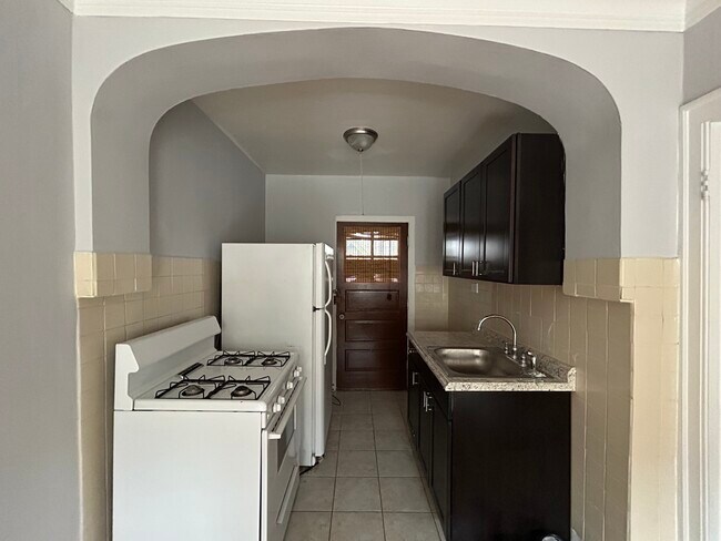 Foto del edificio - 4630 N Wolcott Ave
