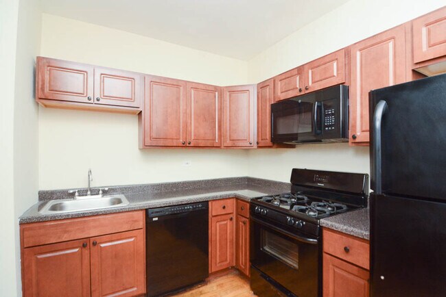 Foto del edificio - 4425 N Wolcott Ave