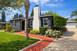 Building Photo - 459 Stanford Dr