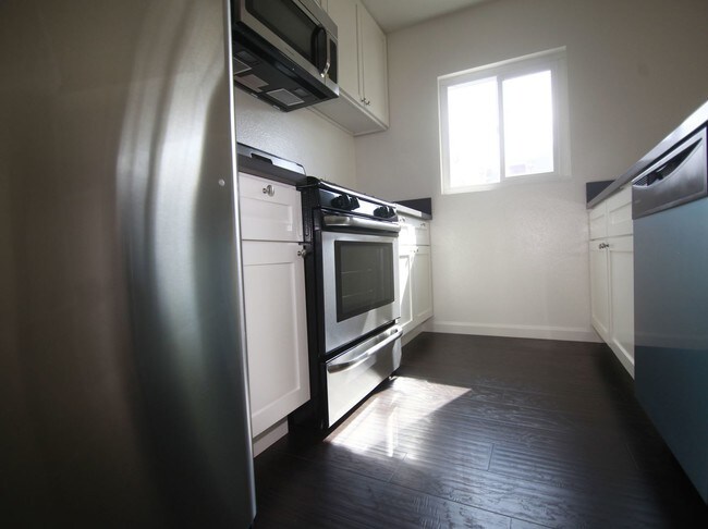 Foto del edificio - 321 S Berendo St