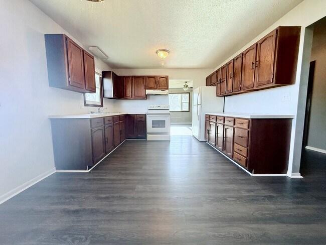 Foto del edificio - 204-206 Elm Street