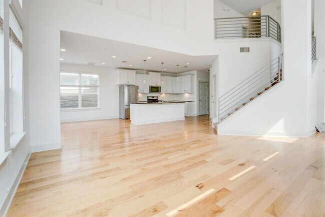 Foto del edificio - 5915 Swayden Ln