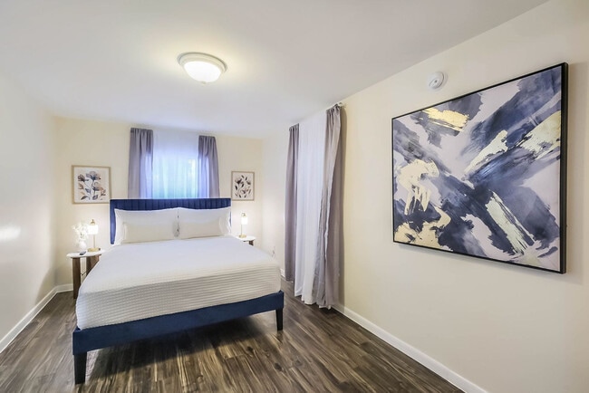 Foto del edificio - 1327 W 21st St