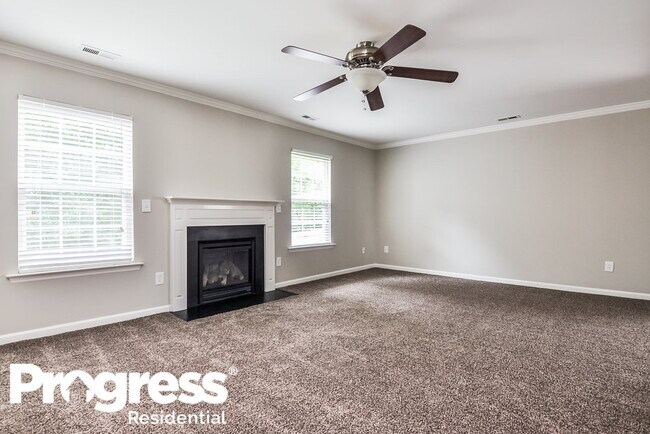 Foto del edificio - 217 Timber Meadow Lake