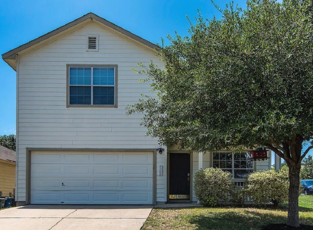 4 Bdrm Austin Designer Home - 9200 Brents Elm Dr