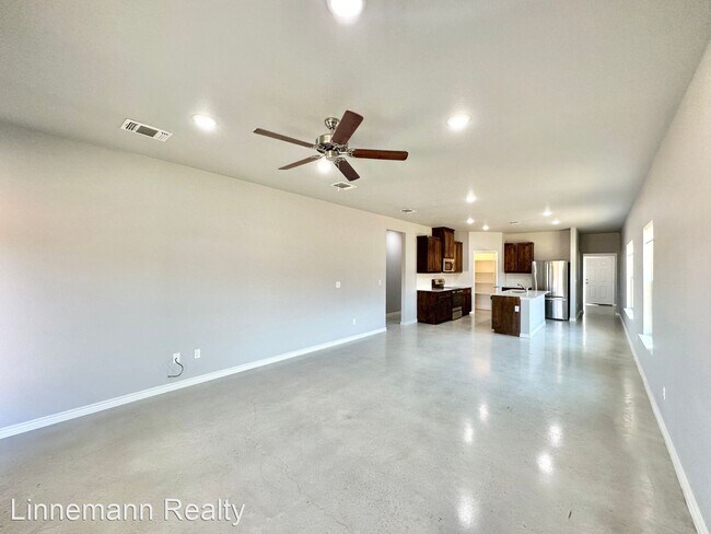 Foto del edificio - 4 br, 2 bath House - 1448 Dryden Avenue