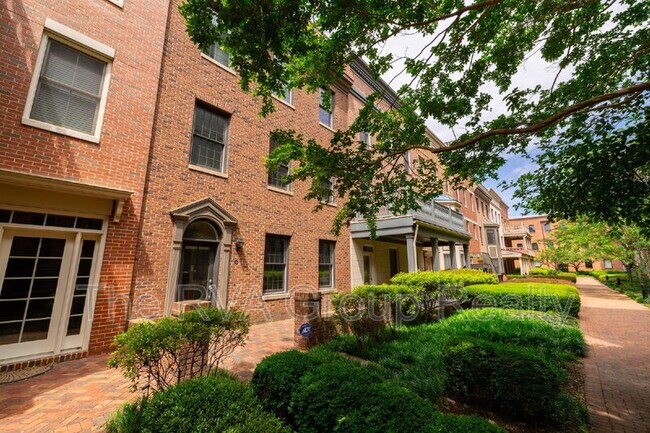 Foto del edificio - 114 Cedar Works Row