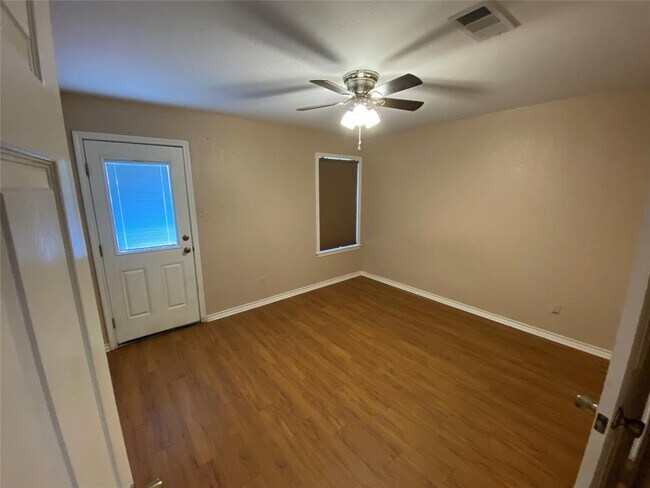Foto del edificio - 224 Fairfield St