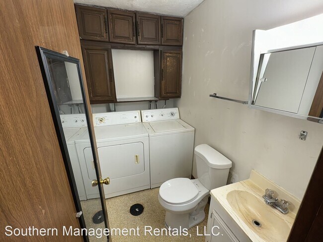 Building Photo - 2 br, 1.5 bath House - 111 Keymar Dr