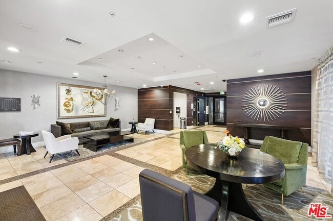 Foto del edificio - 311 S Gramercy Pl