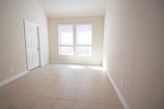 Building Photo - 4718 Sabero Ln