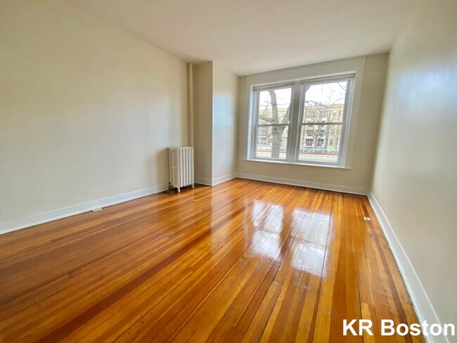 Building Photo - 1143 Commonwealth Ave