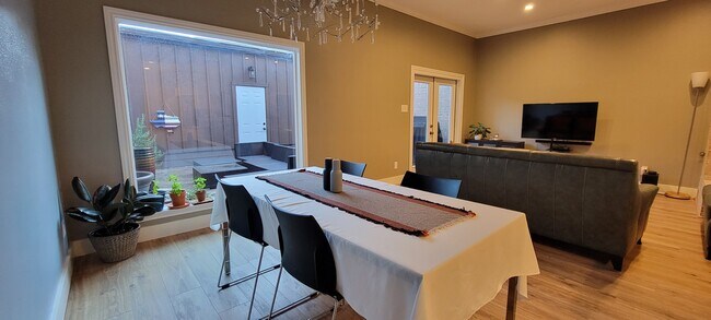Dining and living rooms - 1544 S Gessner Rd