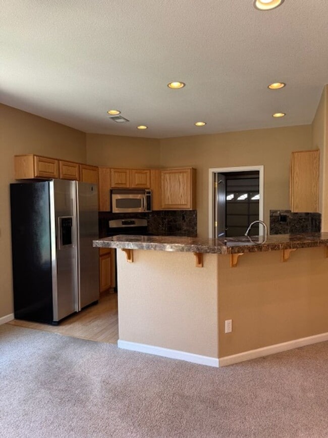Foto del edificio - Nice Home Located in 55 and Over Community!