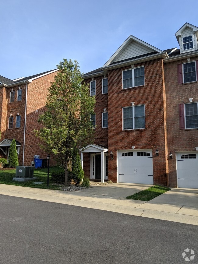 Building Photo - 46 Hibiscus Ct