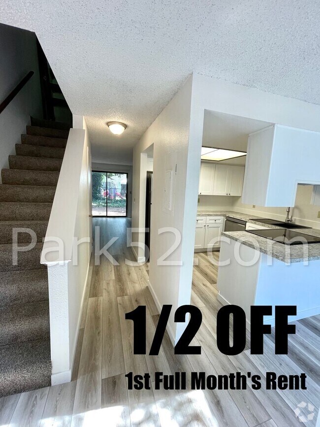 Building Photo - 9421 43rd St Ct W