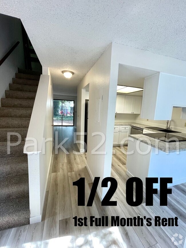 Building Photo - 9421 43rd St Ct W