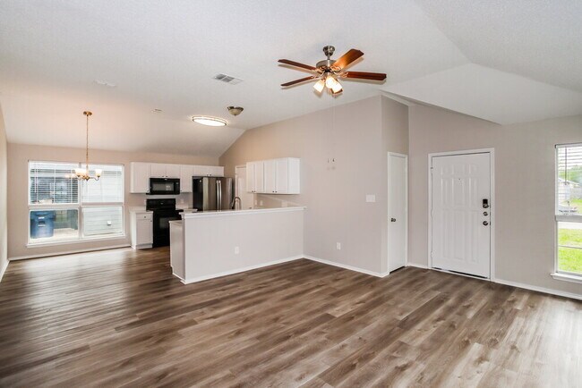 Foto del edificio - 10529 Flamewood Dr