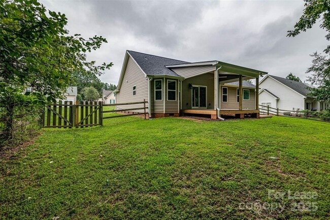 Building Photo - 4624 Waterbell Ln
