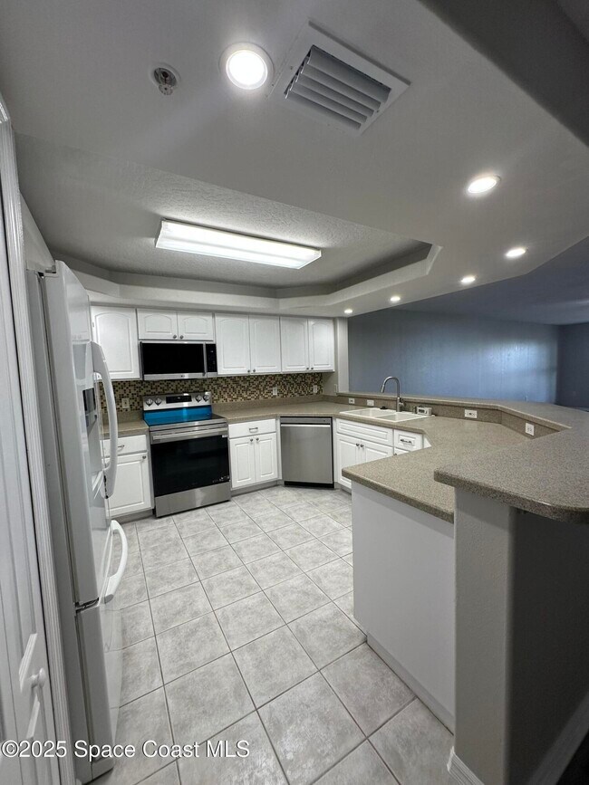 Foto del edificio - 3360 S Atlantic Ave