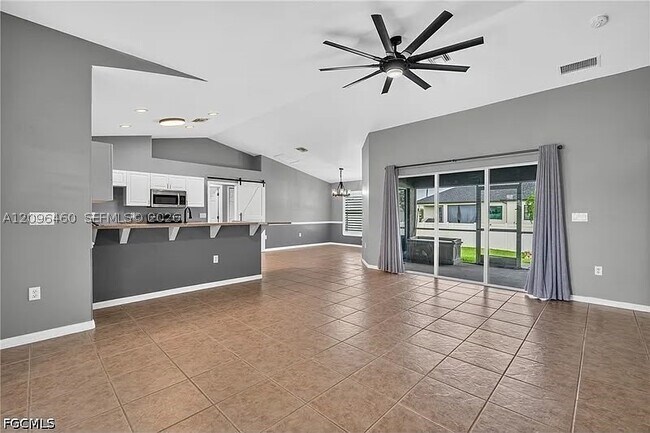 Foto del edificio - 301 NW 22nd Pl