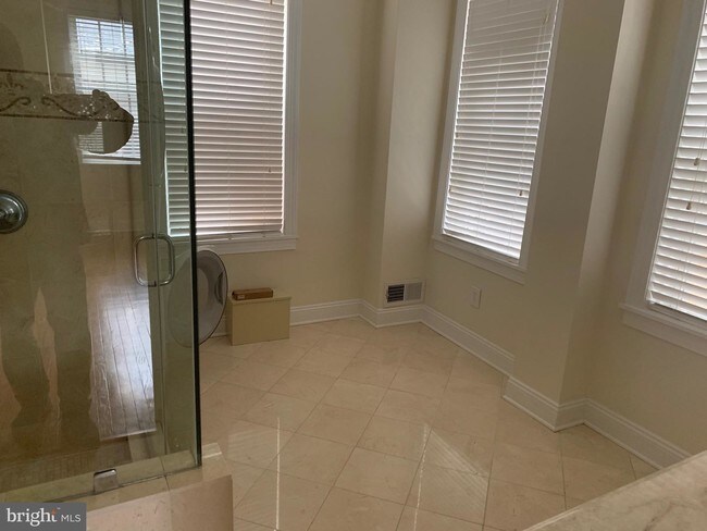 Foto del edificio - 215 S Jessup St