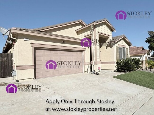 Building Photo - 2573 Tampico Dr