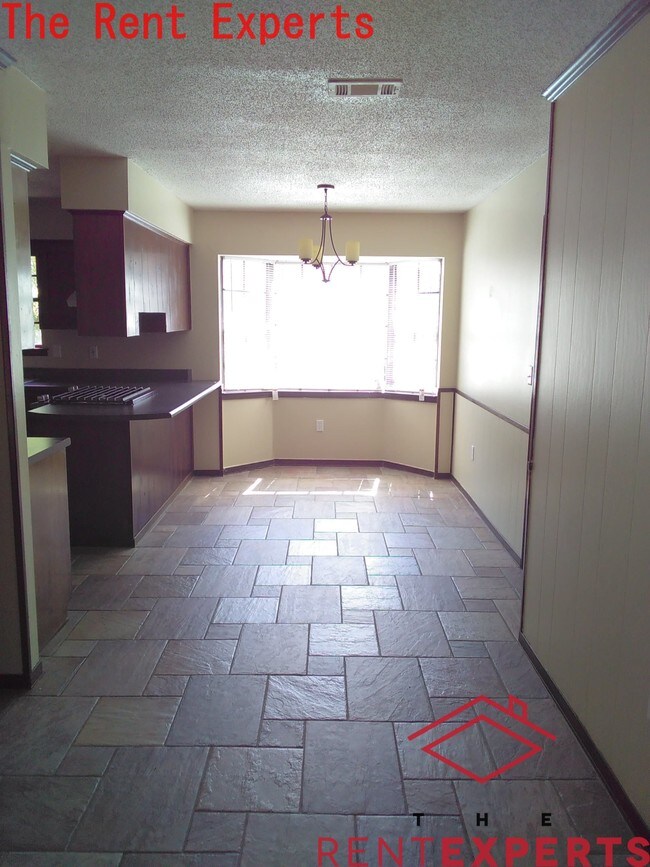 Building Photo - 1776 Woods Trail