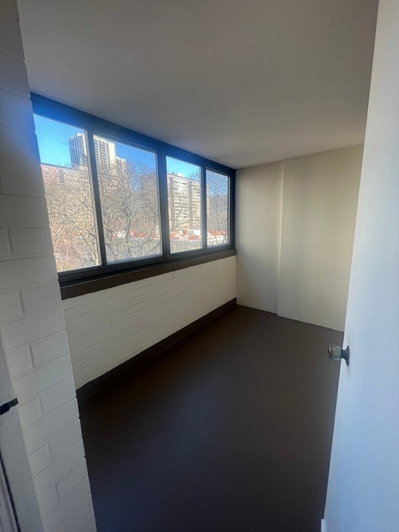 Foto del edificio - 8 Whittier Pl