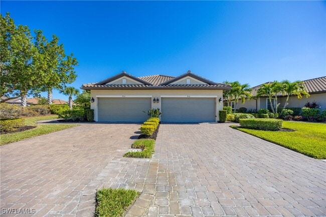 Building Photo - 8110 Calle Canovas St