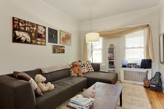 Foto del edificio - 1414 Taylor St NW