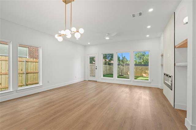 Foto del edificio - 1322 Fletcher St