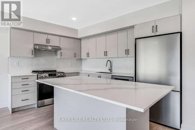 Building Photo - 152 Springhurst Ave