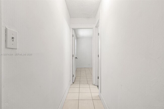 Foto del edificio - 1020 NW 6th Ave