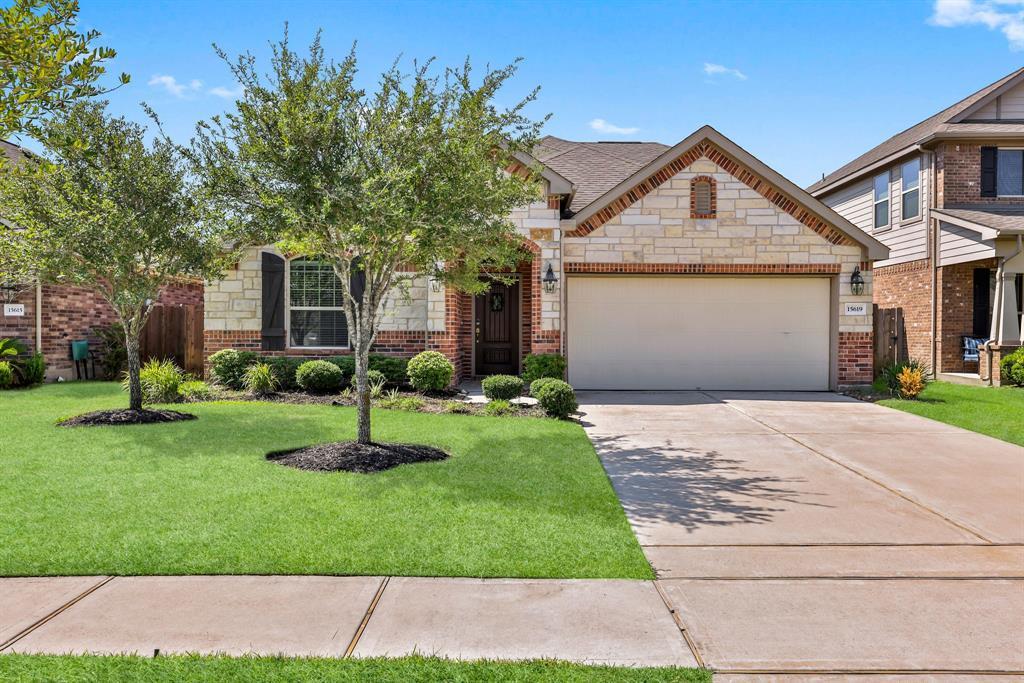 Primary Photo - 15619 Windsor Bluff Dr