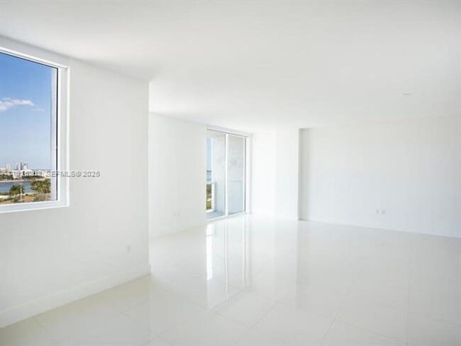 Photo - 244 Biscayne Blvd Apartment