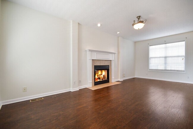 Foto del edificio - Pet Friendly Three Bedroom with Bonus!