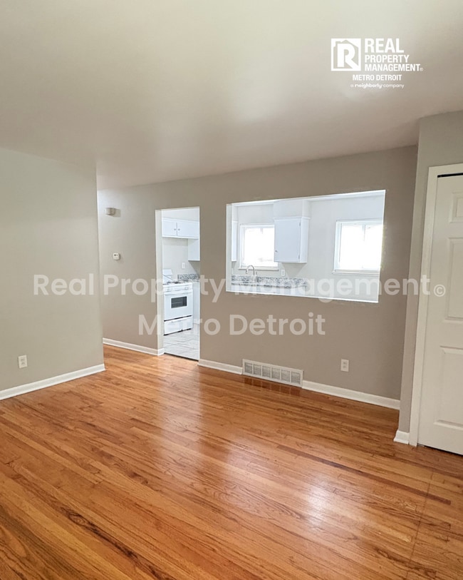 Building Photo - 22706 Hillock Ave