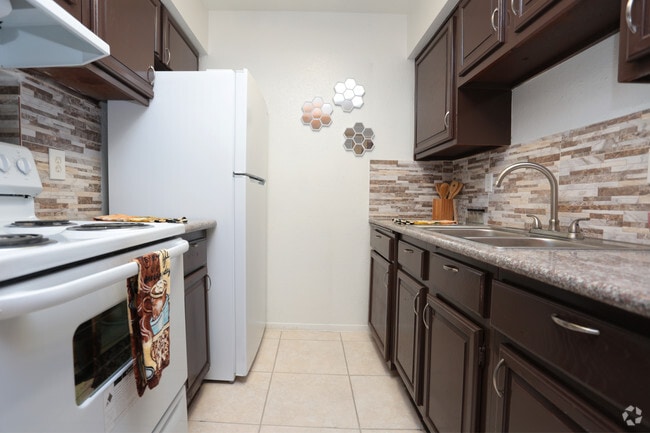 1HAB, 1BA 615 ft² - Cocina - Westward Square