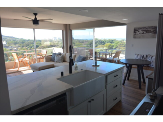 Foto del edificio - Parkview Luxury in Paradise 2/2/1 with Oce...