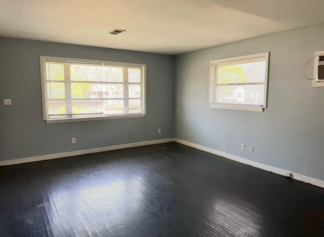 Building Photo - 7005 2nd Ave S