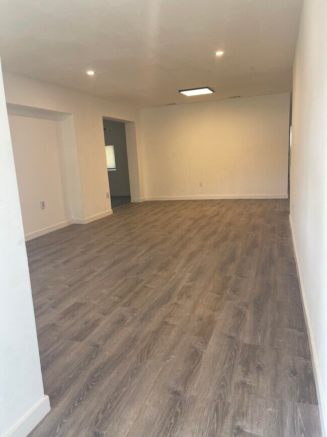 Foto del edificio - 1730 NE 170th St
