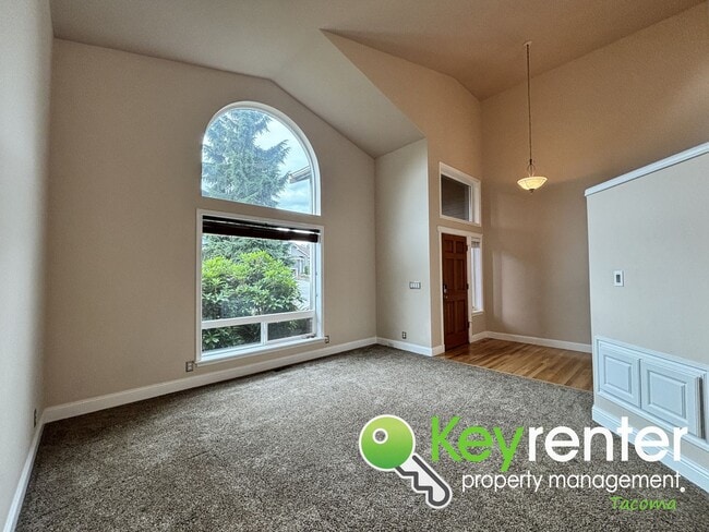 Building Photo - Spacious 5-Bedroom Auburn Home in Secluded...