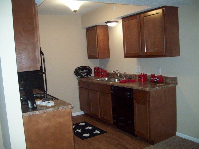 Kitchen - Southbrook Apartments