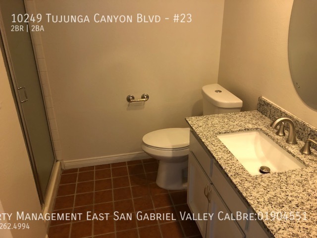 Building Photo - GORGEOUS REMODELED TWO BEDROOM CONDO IN TU...