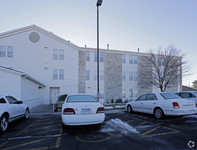 Building Photo - Almond Tree Apartments