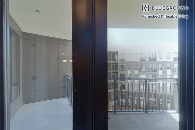 Building Photo - 1580 E 39th Ave
