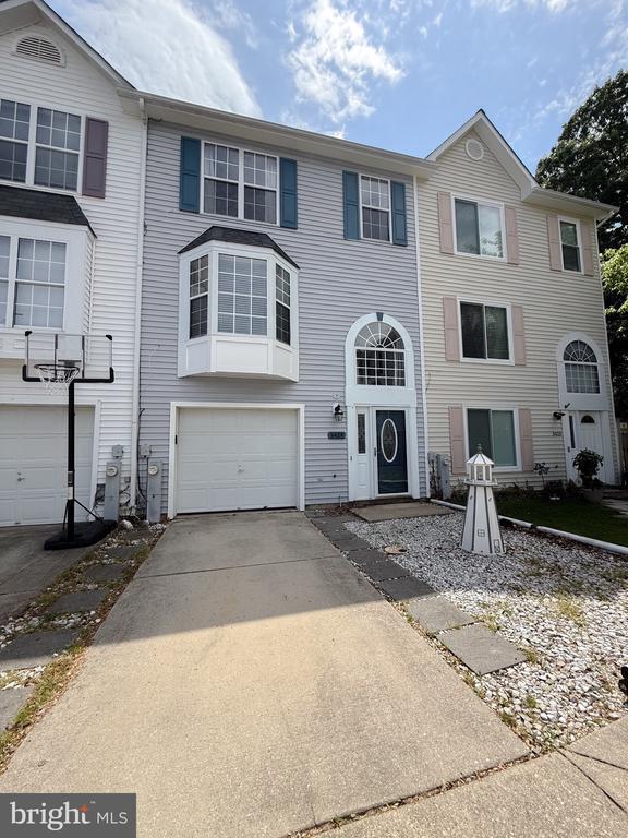 Foto principal - 9424 Sea Breeze Ct