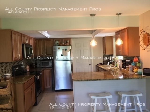 Building Photo - No HOA/Yard/Pet Friendly/MANY Updates